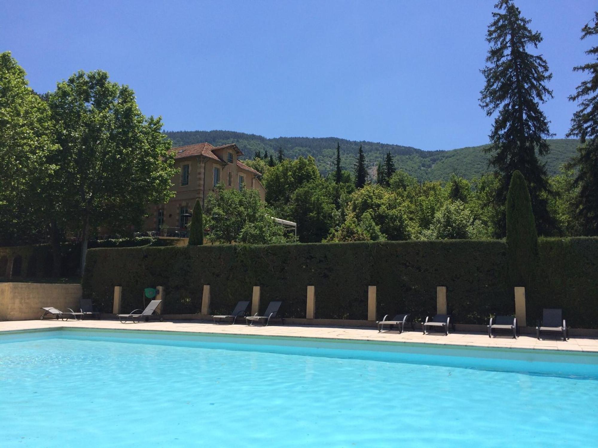Cozy Apartment With Swimming Pool Terrace Garden Parking Montbrun-les-Bains Exteriér fotografie